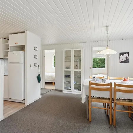 Gorgeous In With Kitchen